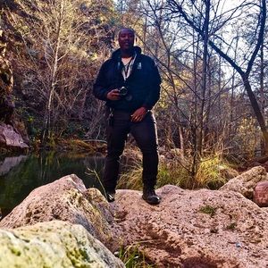 Meet your Posher, Dennis